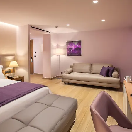 Blue Lagoon Hotel Cos