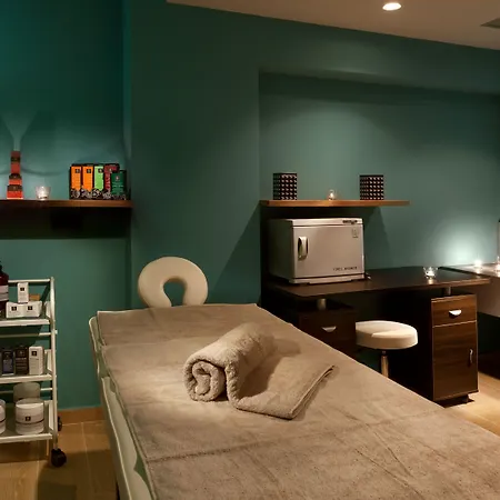 Blue Lagoon Hotel Cos