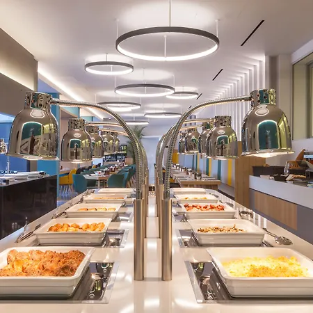 Blue Lagoon Hotel 4*