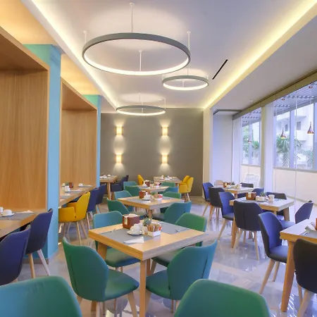 Blue Lagoon Hotel 4*