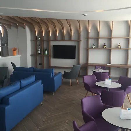 Blue Lagoon Hotel 4*