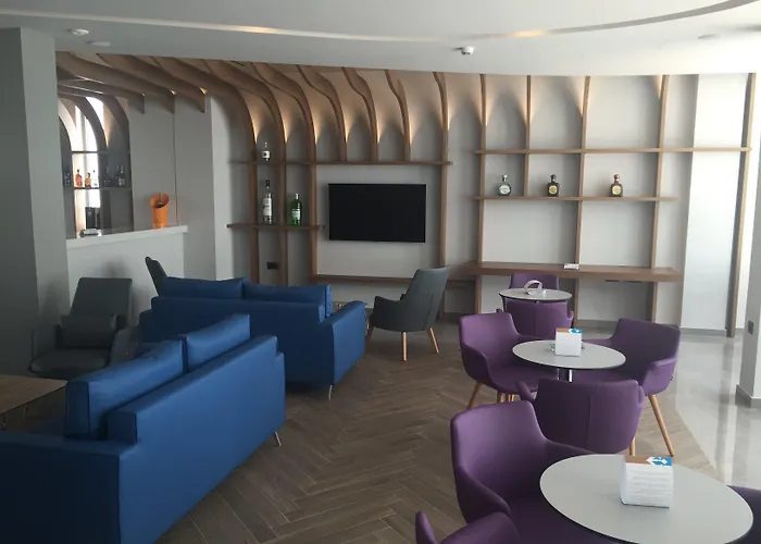 Blue Lagoon Hotel 4*