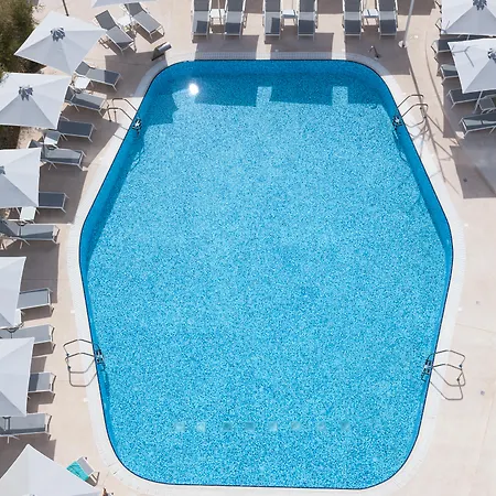 فندق Blue Lagoon 4*