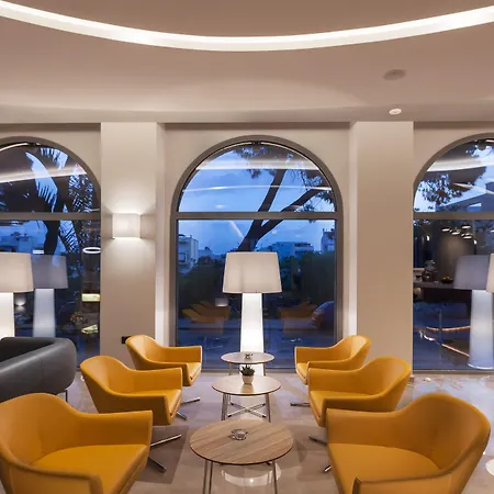 Blue Lagoon 酒店 4*