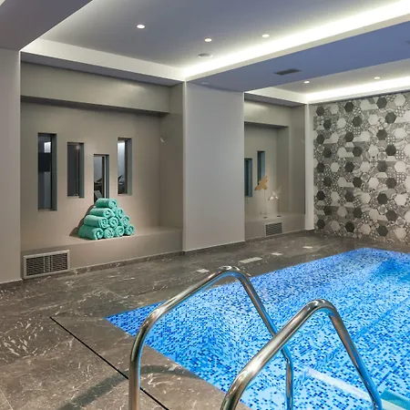 酒店 Blue Lagoon 4*