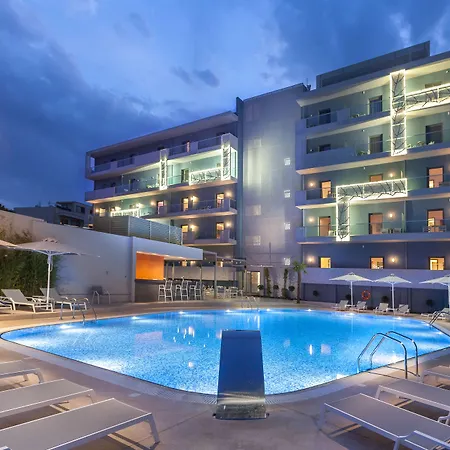 酒店 Blue Lagoon 4*