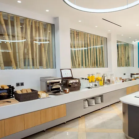 Blue Lagoon 4* 코스 타운