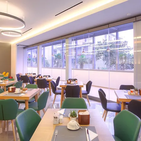 Blue Lagoon 科斯镇