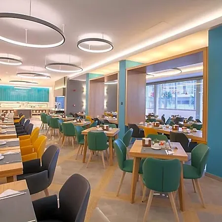 Blue Lagoon Hotel 4*