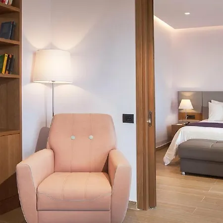 Hotel Blue Lagoon 4*