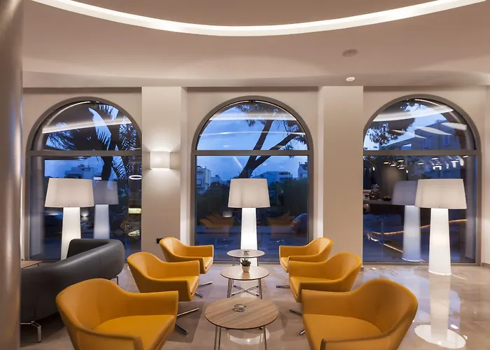 Blue Lagoon Hotel 4*