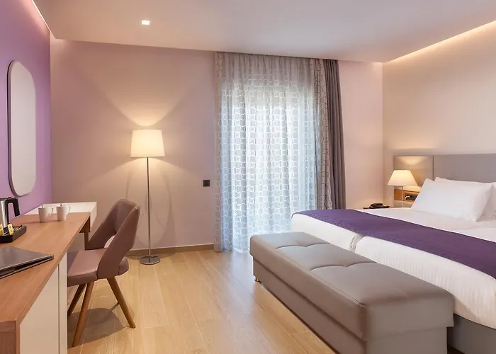 Blue Lagoon Otel İstanköy